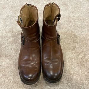 Women’s lightly worn FRYE boots size 9